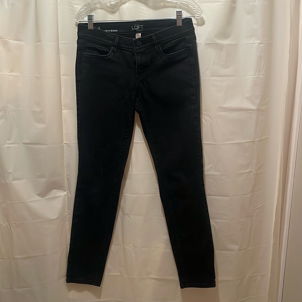 The Loft size 4 modern skinny black jeans